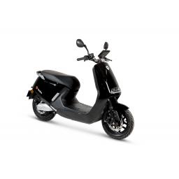 Yadea G5 Electric Moped Black Front Right