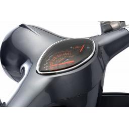 Artisan EV2000r Electric Scooter Detail Speedometer