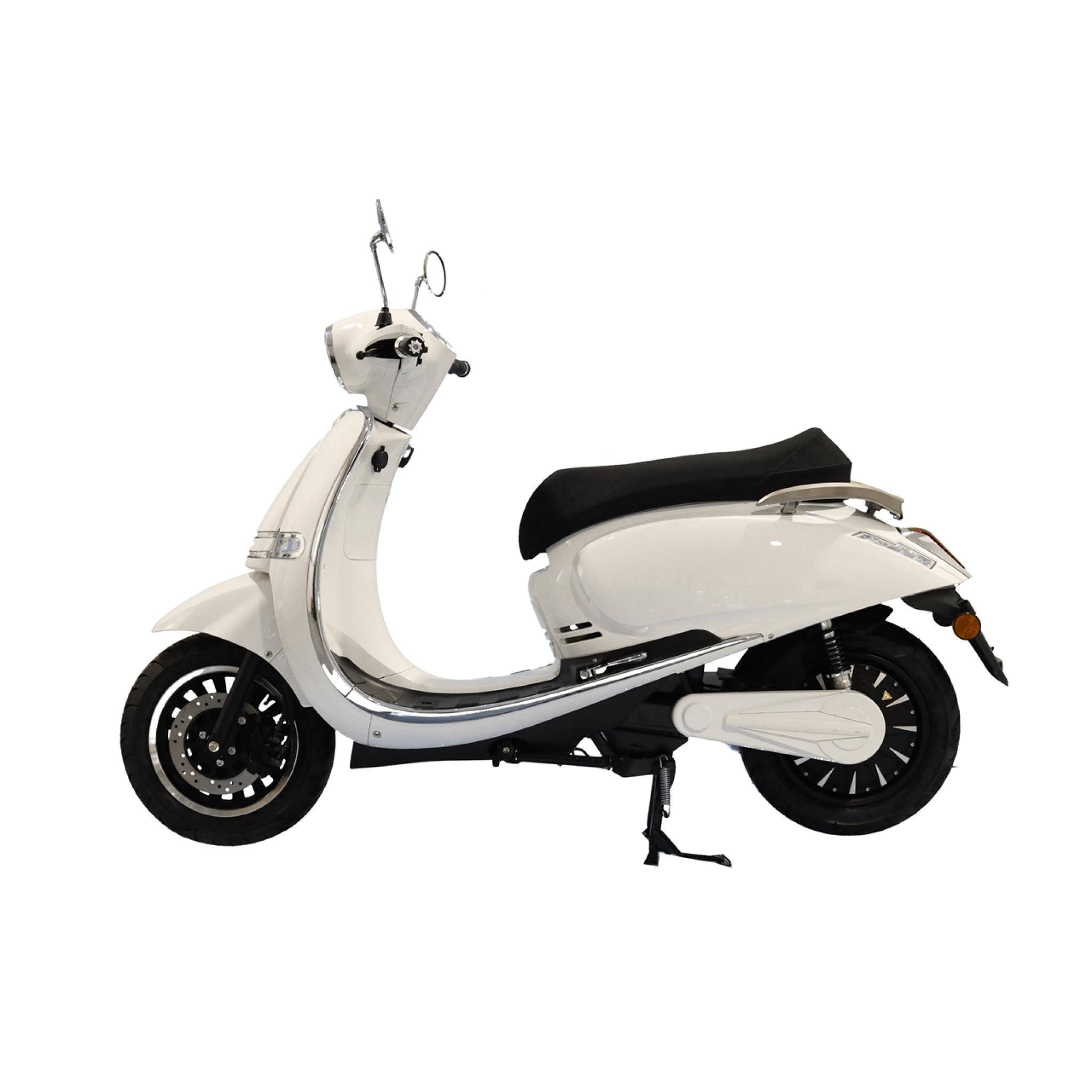 ThElMoco Ultra 4kw 50mph electric moped 50 mile range