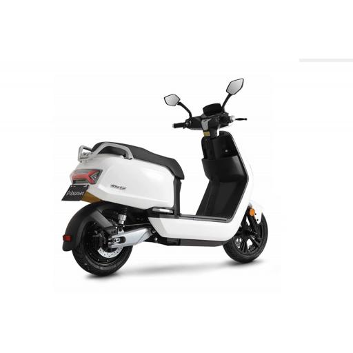 SunRa Robo-S White Rear Right.jpg