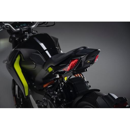 Voge ER10 Electric Motorcycle Black Detail Rear Light.jpg