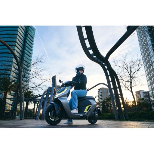 Zehoo AE6+ Electric Scooter (29).jpg