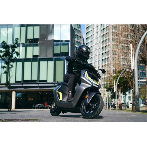 Zehoo AE6+ Electric Scooter (35).jpg