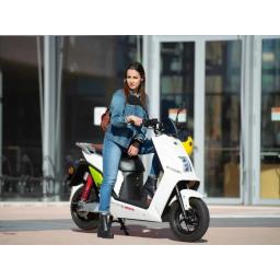 MotoGB E3 1.2kw Electric Moped - White (2).jpg